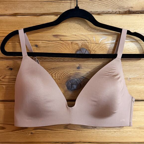 SKIMS Smoothing Intimates Full Coverage Bra 38C - Picture 1 of 7